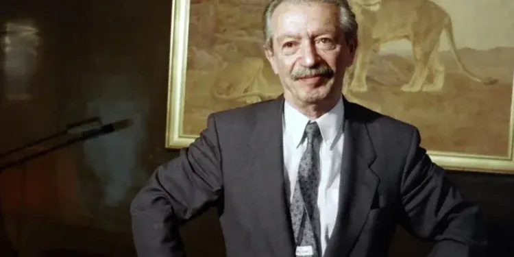 پیام شاهزاده در رابطه با شاپور بختیار